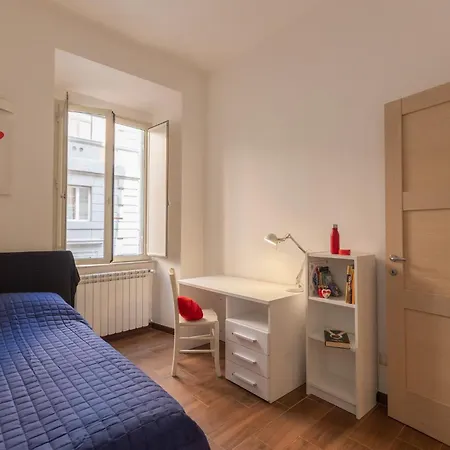 Guesthost - Roomy In Rome's Centre Apartamento