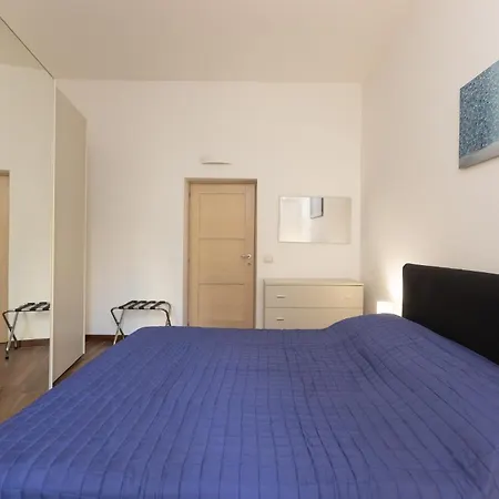 Apartamento Guesthost - Roomy In Rome's Centre Roma